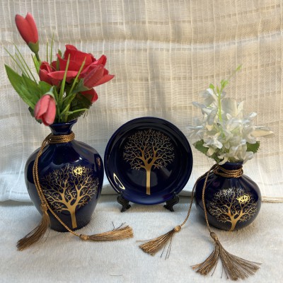 Elegant Flower Vase Showpiece – Modern Decorative Home Accent