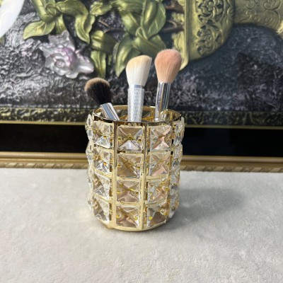 Luxury Crystal Makeup Brush Holder – Elegant Vanity