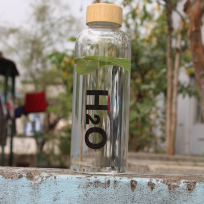 Premium H2O Borosilicate Glass Bottle – Bamboo Lid | 700ml | Leak Proof | Stylish & Eco-Friendly (Black)